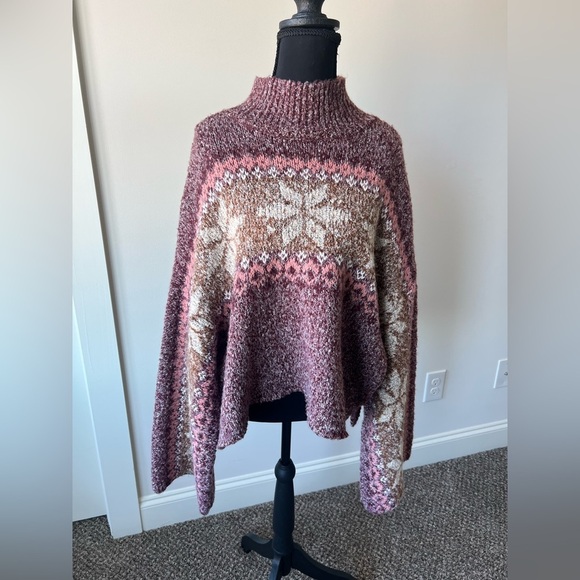 Francesca's Collections Sweaters - Francesca's Collections Maroon and Pink Cowl Sweater Size Large